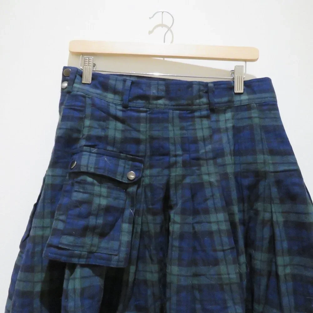 SCARLET DARKNESS Scottish Tartan Black Watch Plaid Kilt Small Alt Punk Grunge - Picture 9 of 16